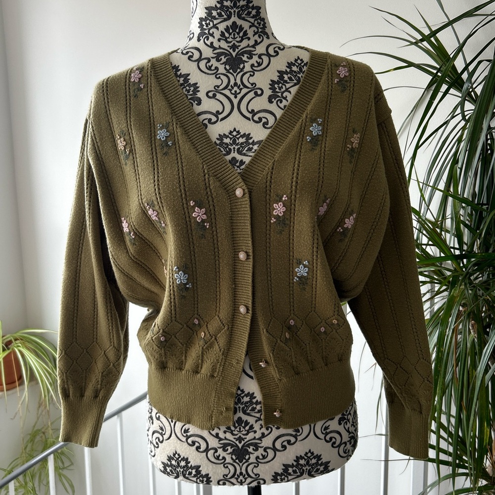 Simple retro - green floral cardigan